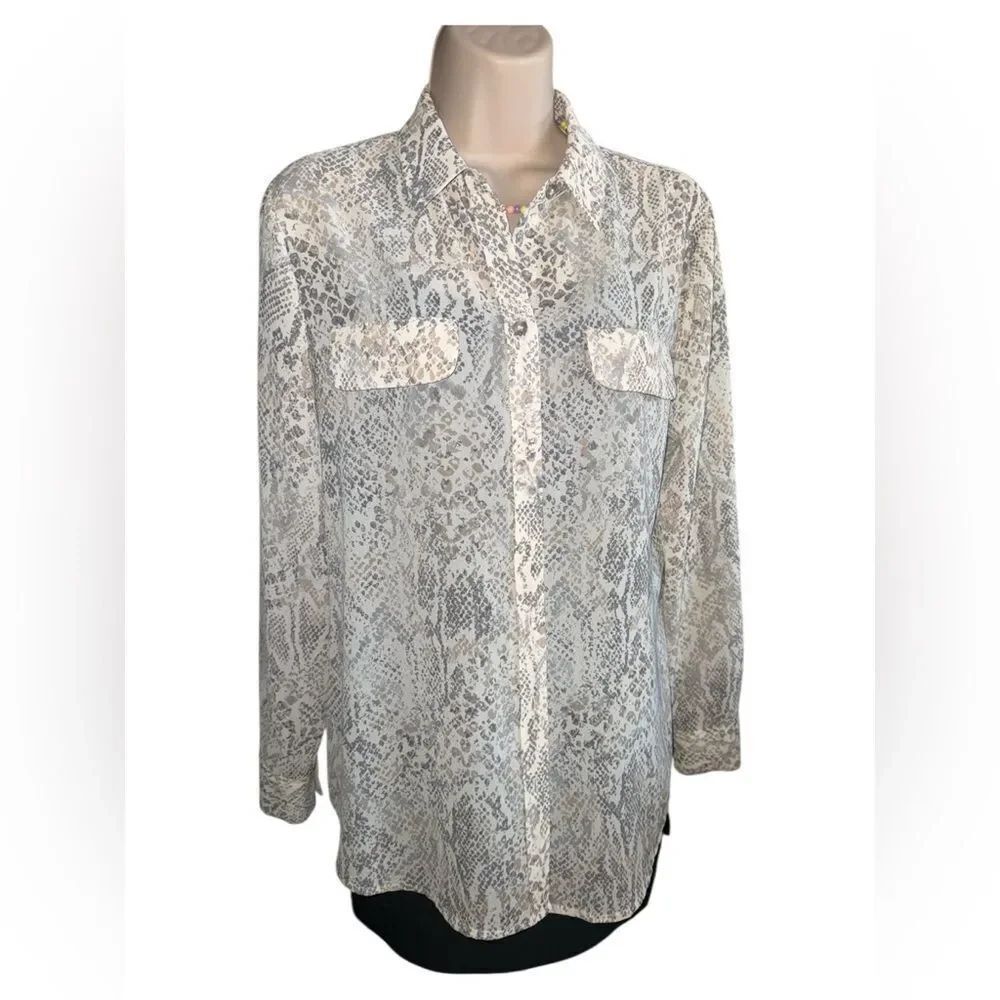 Chico's Neutral Animal Print Blouse Botton Sleeve Sheer Flowy